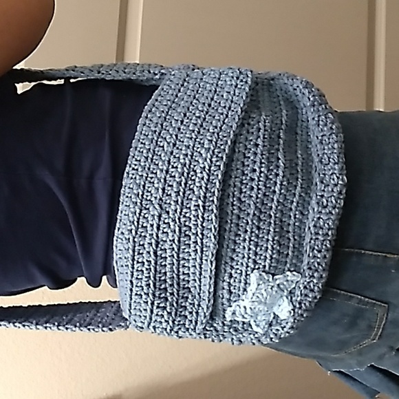 Handmade crochet star messenger bag - Picture 3 of 4
